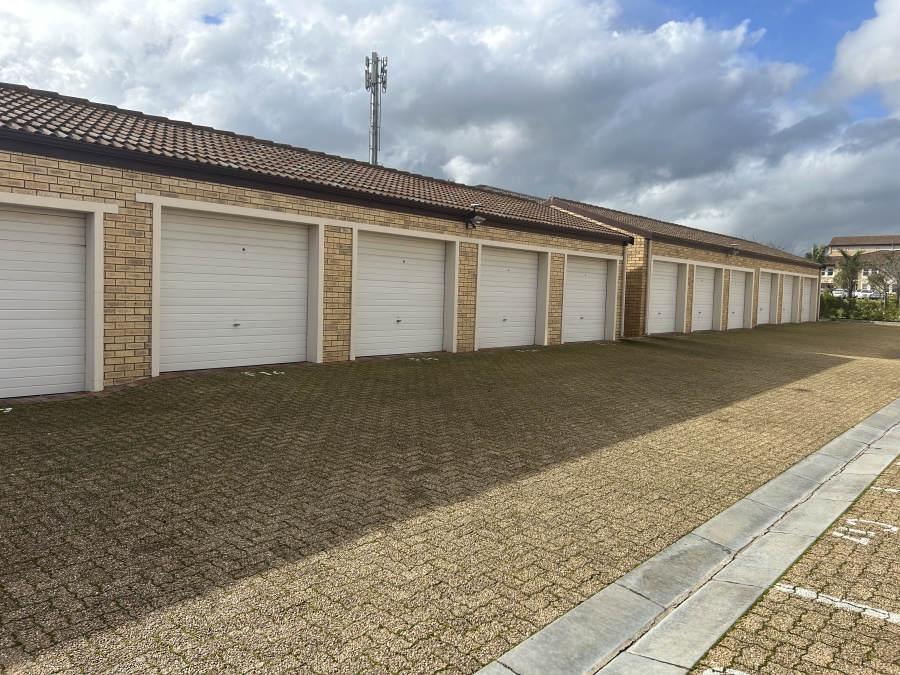 2 Bedroom Property for Sale in Sonkring Western Cape